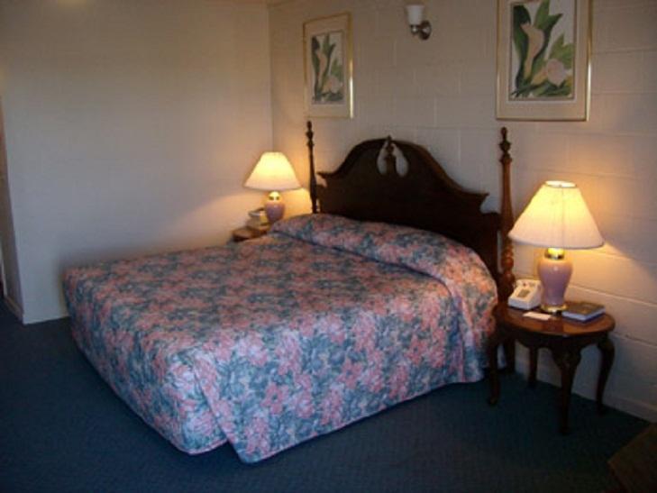 Knights Inn & Suites - Canyon Pokoj fotografie